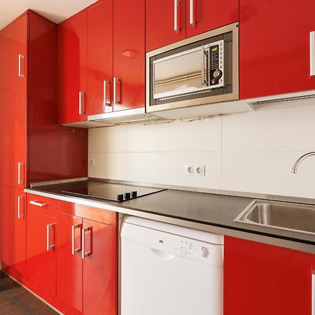 Aparteasy - Private Terrace, 3-Bedroom Apartment Барселона Экстерьер фото